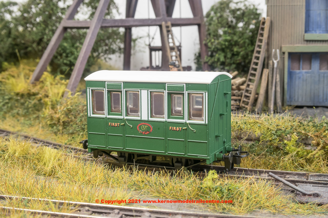 GR-505 Peco Glyn Valley Tramway First Class Coach in Tallylyn Railway livery